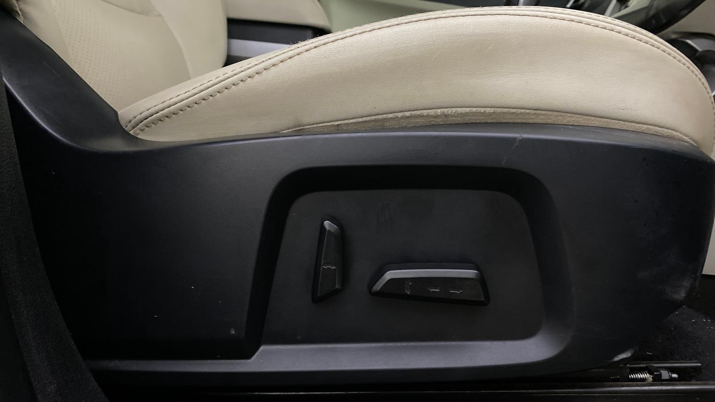 2021 Tata Safari XZ PLUS, Diesel, Manual, 57,497 km, Driver Side Adjustment Panel