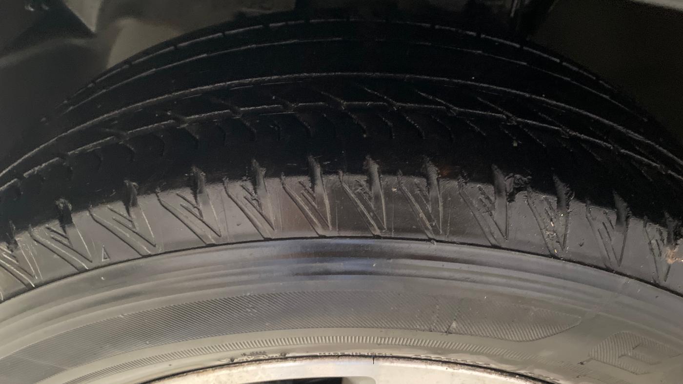 2021 Tata Safari XZ PLUS, Diesel, Manual, 57,497 km, Left Front Tyre Tread