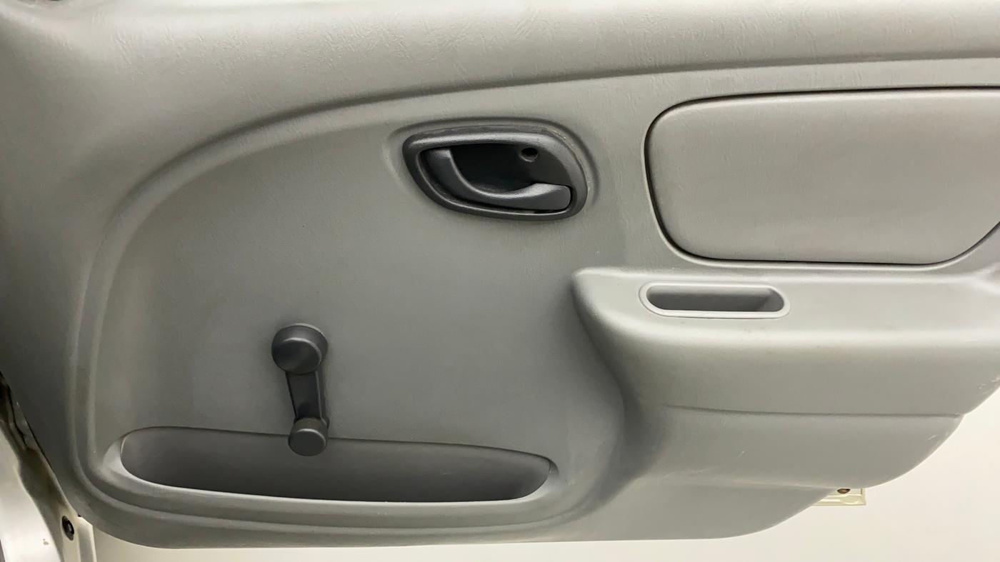 2014 Maruti Alto K10 LXI, Petrol, Manual, 98,650 km, Driver Side Door Panels Control