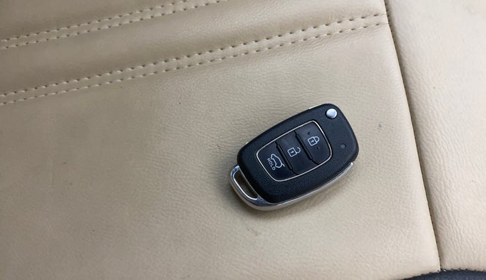 2019 Hyundai Elite i20 SPORTZ PLUS 1.2, Petrol, Manual, 25,492 km, Key Close Up