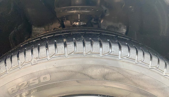 2019 Hyundai Elite i20 SPORTZ PLUS 1.2, Petrol, Manual, 25,492 km, Right Front Tyre Tread