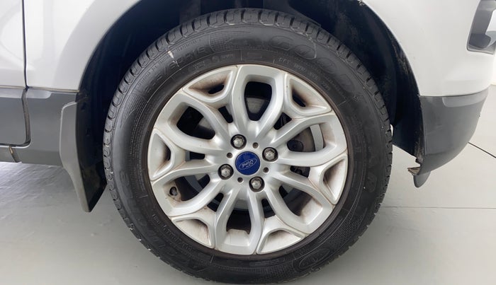 2015 Ford Ecosport 1.5 TITANIUM TI VCT AT, Petrol, Automatic, 88,710 km, Right Front Wheel