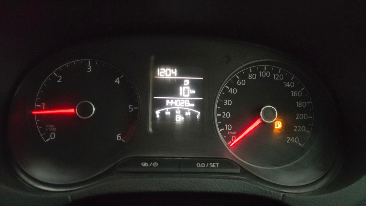 2016 Volkswagen Ameo HIGHLINE1.5L, Diesel, Manual, 1,44,002 km, Odometer Image
