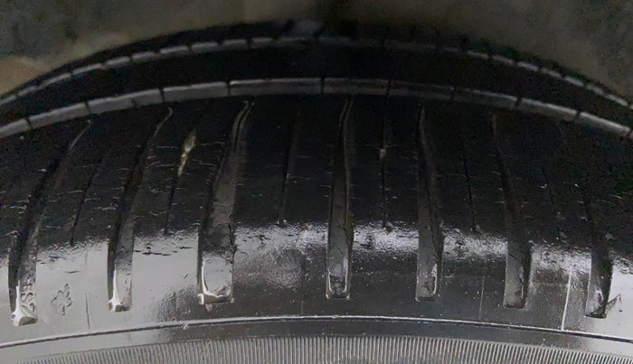 2011 Honda City V AT, Petrol, Automatic, 44,591 km, Right Rear Tyre Tread