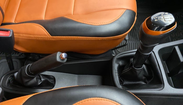2021 Renault Kwid 1.0 CLIMBER OPT, Petrol, Manual, 7,961 km, Gear Lever