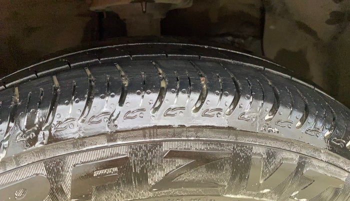 2014 Hyundai Xcent S 1.2, Petrol, Manual, 54,023 km, Right Front Tyre Tread