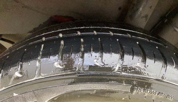 2014 Hyundai Xcent S 1.2, Petrol, Manual, 54,023 km, Left Rear Tyre Tread