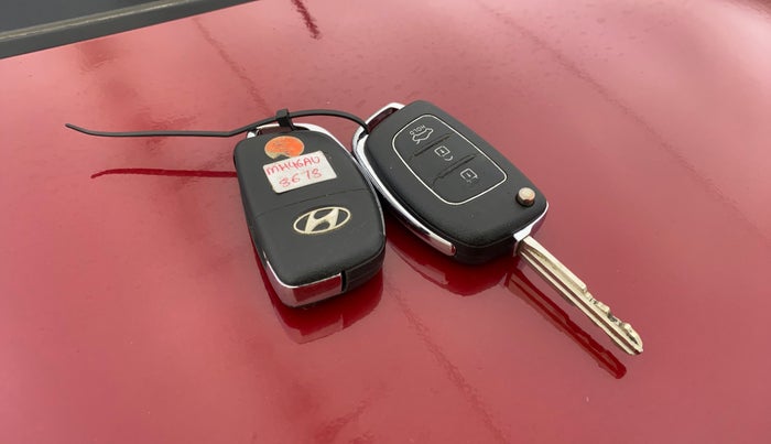 2014 Hyundai Xcent S 1.2, Petrol, Manual, 54,023 km, Key Close Up