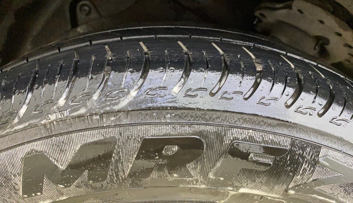 2014 Hyundai Xcent S 1.2, Petrol, Manual, 54,023 km, Left Front Tyre Tread