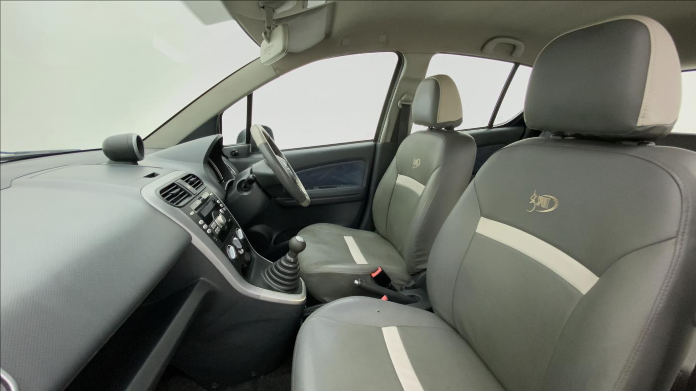 2011 Maruti Ritz VXI, Petrol, Manual, 40,181 km, Right Side Front Door Cabin