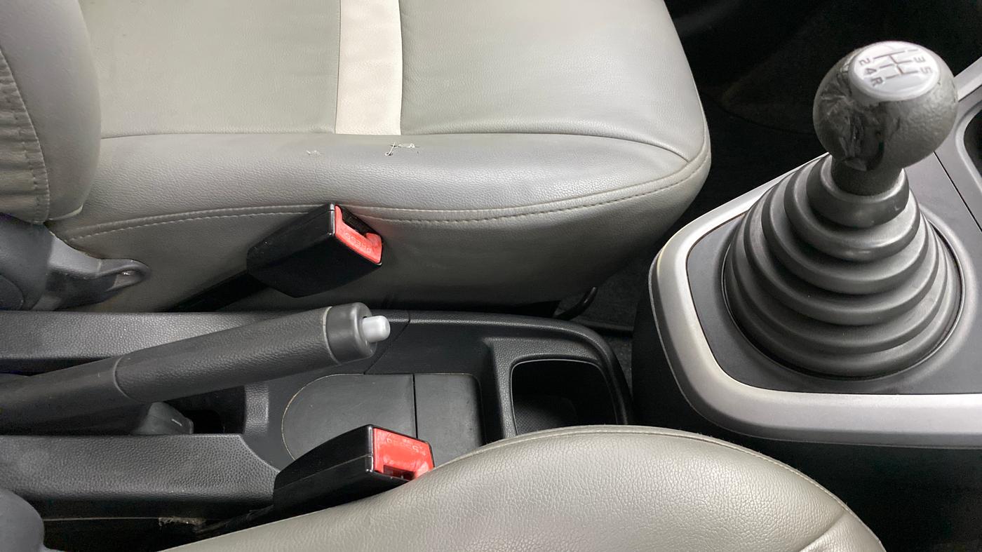 2011 Maruti Ritz VXI, Petrol, Manual, 40,181 km, Gear Lever