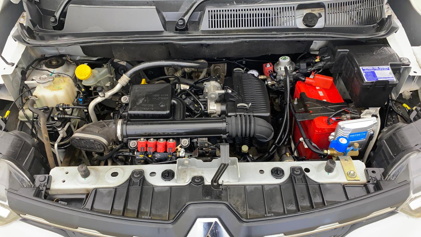 2022 Renault TRIBER RXZ AMT, CNG, Automatic, 47,928 km, Engine View