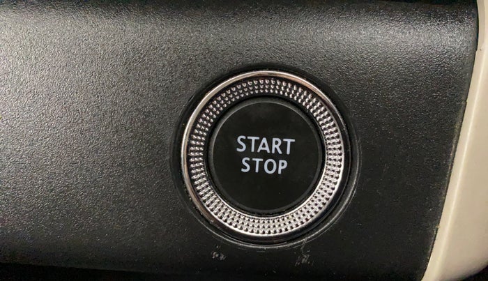 2022 Renault TRIBER RXZ AMT, CNG, Automatic, 47,822 km, Keyless Start/ Stop Button