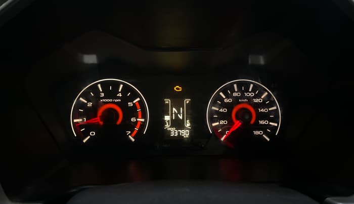 2015 Mahindra Kuv100 K8 6 STR, Petrol, Manual, 33,787 km, Odometer Image
