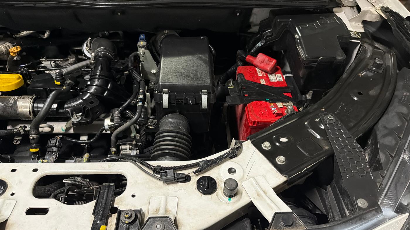 2022 Nissan MAGNITE XV TURBO CVT RED EDITION, Petrol, Automatic, 78,224 km, Engine View - Left