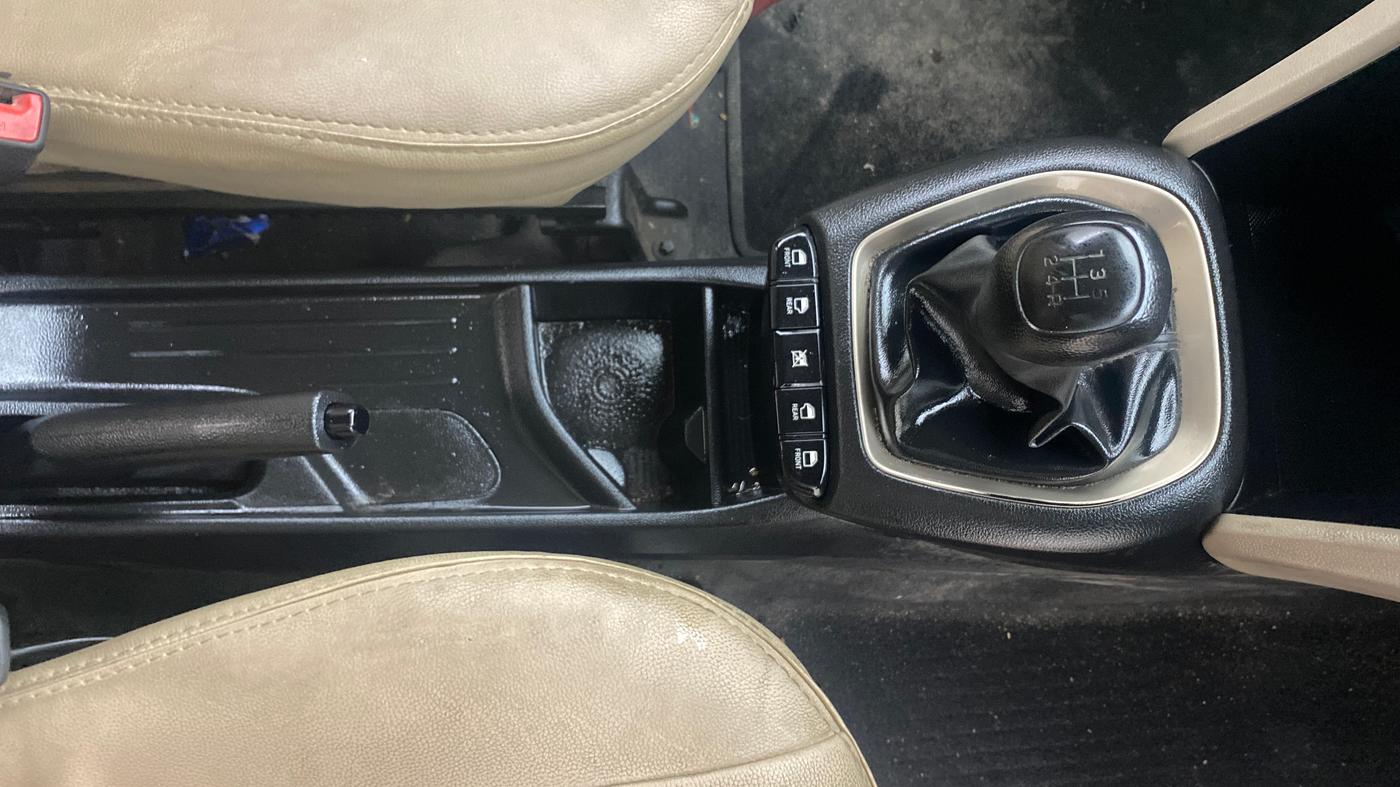 2019 Hyundai NEW SANTRO SPORTZ CNG, CNG, Manual, 59,294 km, Gear Lever