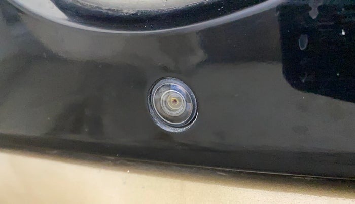 2022 Tata NEXON XZ PLUS (PREMIUM) DIESEL JET, Diesel, Manual, 70,442 km, Parking Camera