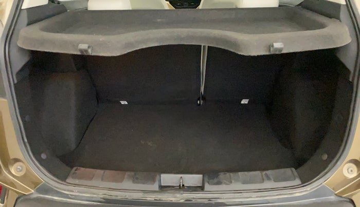 2022 Tata NEXON XZ PLUS (PREMIUM) DIESEL JET, Diesel, Manual, 70,442 km, Boot Inside