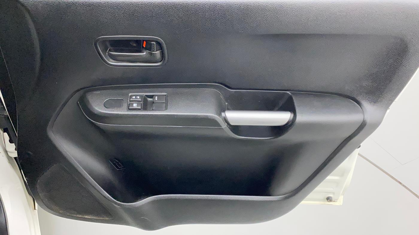 2020 Maruti IGNIS SIGMA 1.2, Petrol, Manual, 19,833 km, Driver Side Door Panels Control
