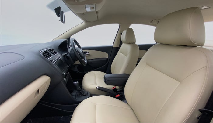 2018 Skoda Rapid AMBITION 1.6 MPFI AT, Petrol, Automatic, 17,549 km, Right Side Front Door Cabin