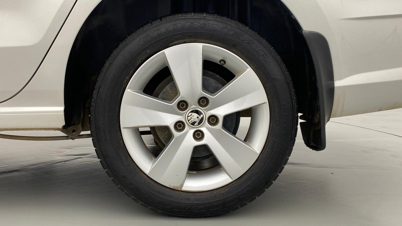 2018 Skoda Rapid AMBITION 1.6 MPFI AT, Petrol, Automatic, 17,549 km, Left Rear Wheel