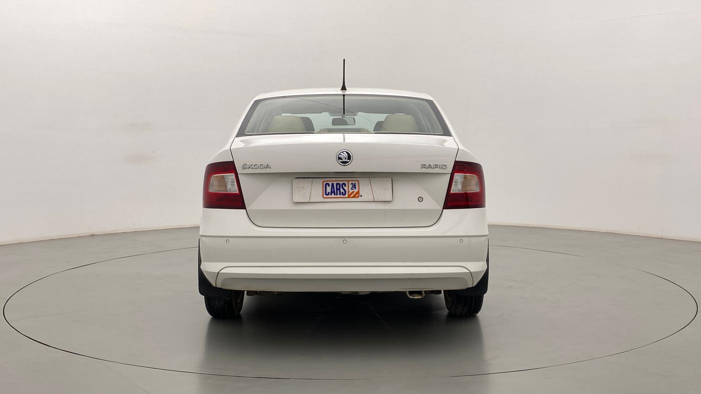 2018 Skoda Rapid AMBITION 1.6 MPFI AT, Petrol, Automatic, 17,549 km, Back/Rear