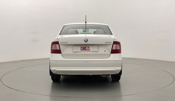 2018 Skoda Rapid AMBITION 1.6 MPFI AT, Petrol, Automatic, 17,549 km, Back/Rear