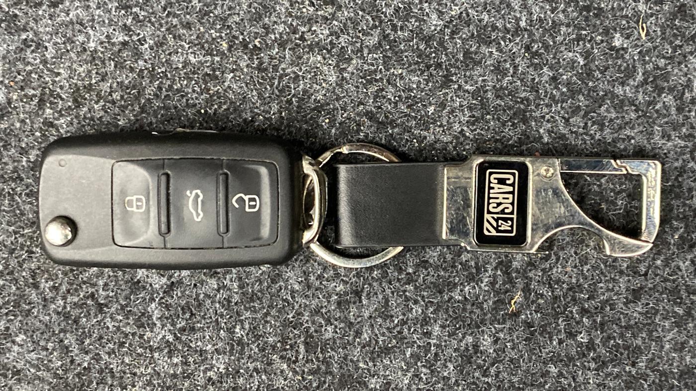 2018 Skoda Rapid AMBITION 1.6 MPFI AT, Petrol, Automatic, 17,549 km, Key Close Up