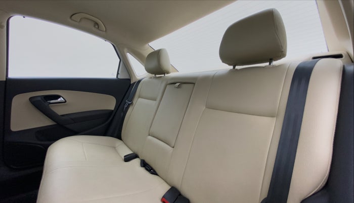 2018 Skoda Rapid AMBITION 1.6 MPFI AT, Petrol, Automatic, 17,549 km, Right Side Rear Door Cabin