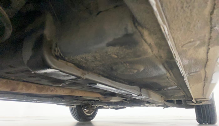 2014 Hyundai Xcent S (O) 1.2, Petrol, Manual, 63,625 km, Right Side Underbody