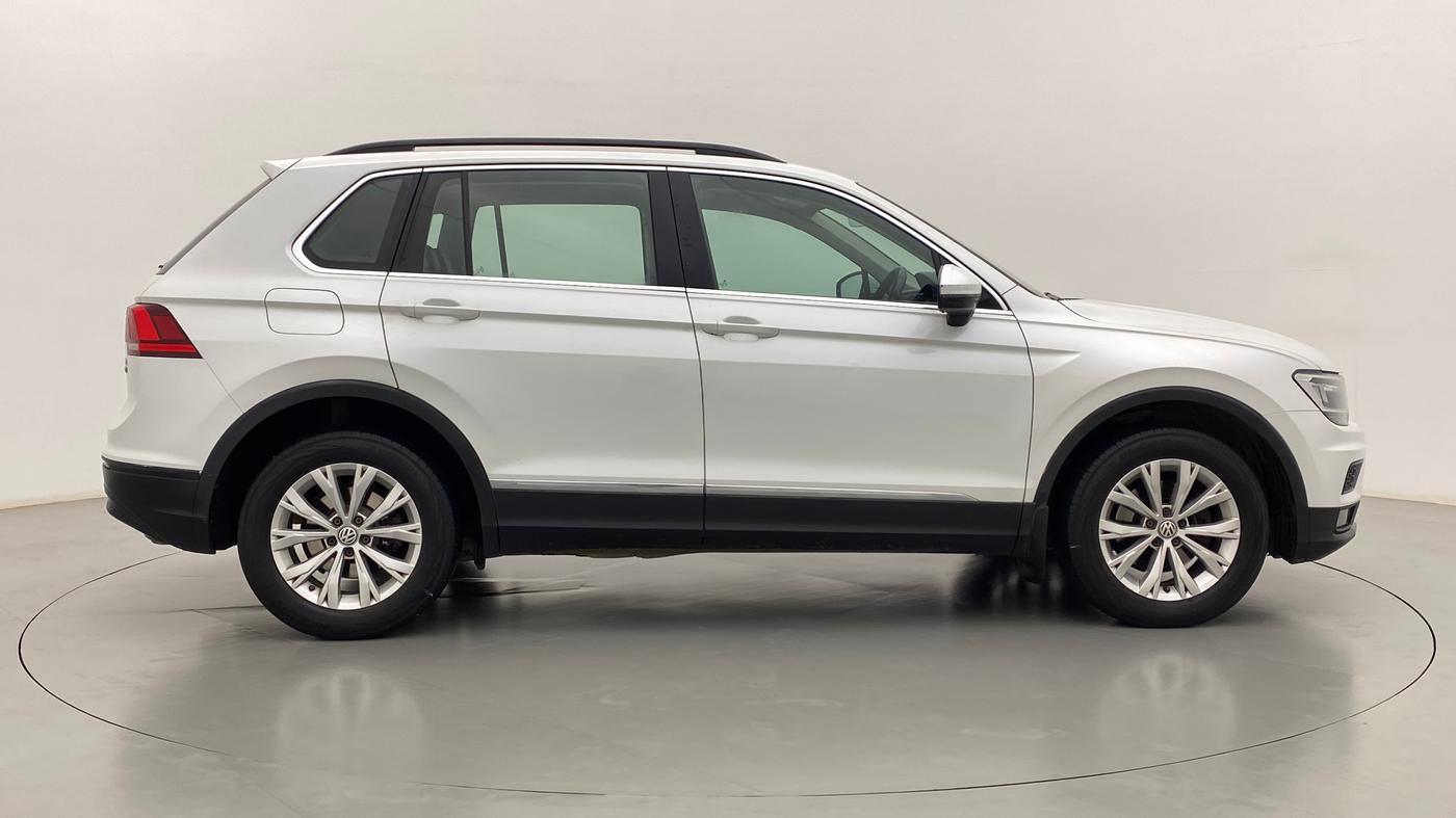 2017 Volkswagen TIGUAN COMFORTLINE AT, Diesel, Automatic, 85,261 km, Right Side View