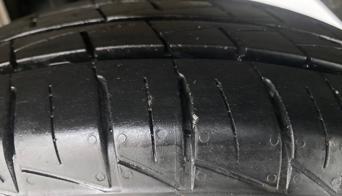 2022 Maruti Alto LXI OPT CNG, CNG, Manual, 10,475 km, Left Rear Tyre Tread
