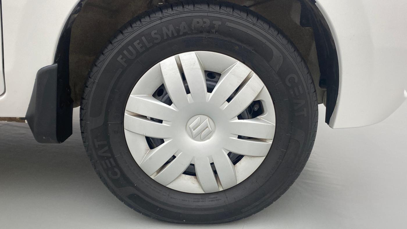 2022 Maruti Alto LXI OPT CNG, CNG, Manual, 10,475 km, Right Front Wheel