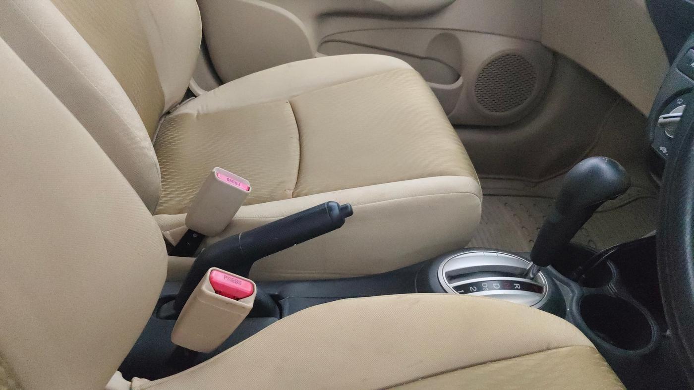 2013 Honda Amaze 1.2L I-VTEC VX AT, Petrol, Automatic, 73,830 km, Gear Lever