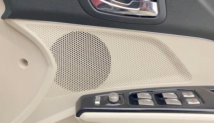 2022 Mahindra XUV300 W8 (O) 1.5 DIESEL, Diesel, Manual, 14,978 km, Speaker