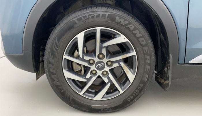 2022 Mahindra XUV300 W8 (O) 1.5 DIESEL, Diesel, Manual, 14,978 km, Left Front Wheel