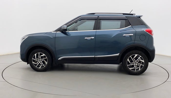 2022 Mahindra XUV300 W8 (O) 1.5 DIESEL, Diesel, Manual, 14,978 km, Left Side