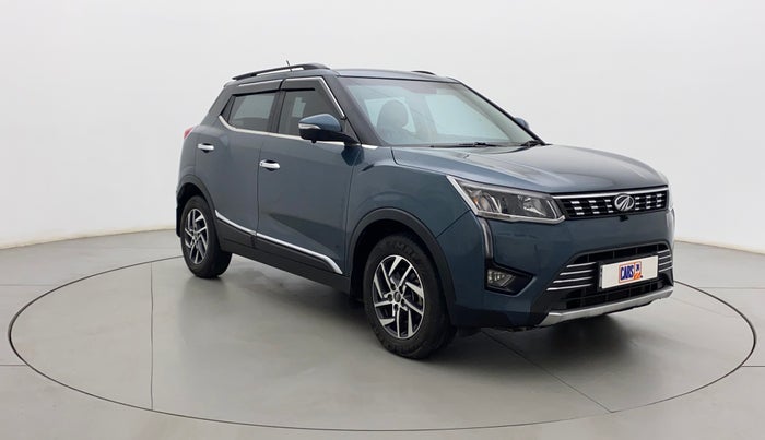 2022 Mahindra XUV300 W8 (O) 1.5 DIESEL, Diesel, Manual, 14,978 km, Right Front Diagonal
