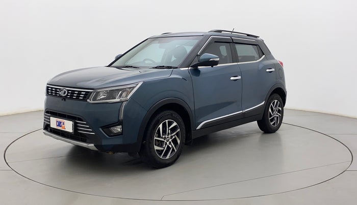 2022 Mahindra XUV300 W8 (O) 1.5 DIESEL, Diesel, Manual, 14,978 km, Left Front Diagonal