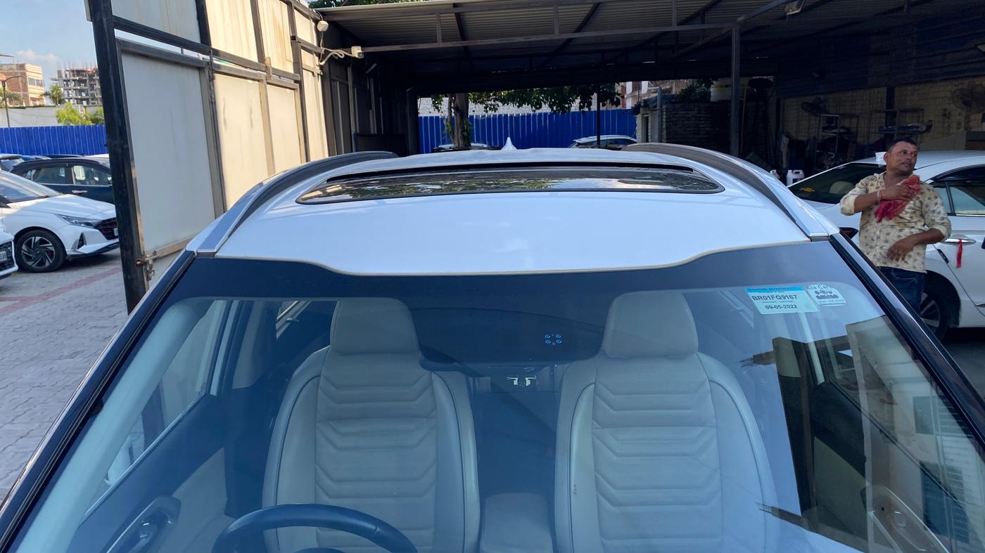 2022 KIA CARENS LUXURY PLUS 1.5 DIESEL AT 6 STR, Diesel, Automatic, 1,18,415 km, Moonroof/ Sunroof
