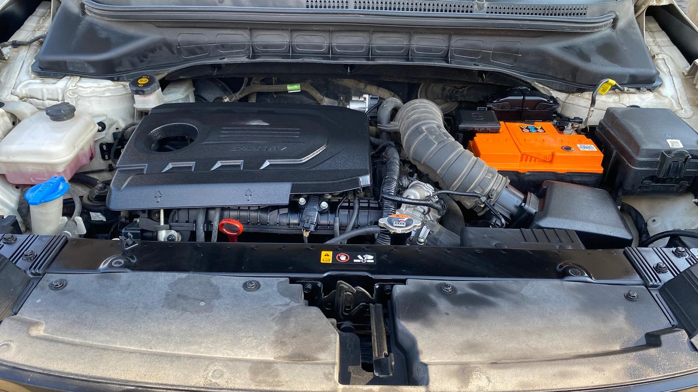 2022 KIA CARENS LUXURY PLUS 1.5 DIESEL AT 6 STR, Diesel, Automatic, 1,18,415 km, Engine View