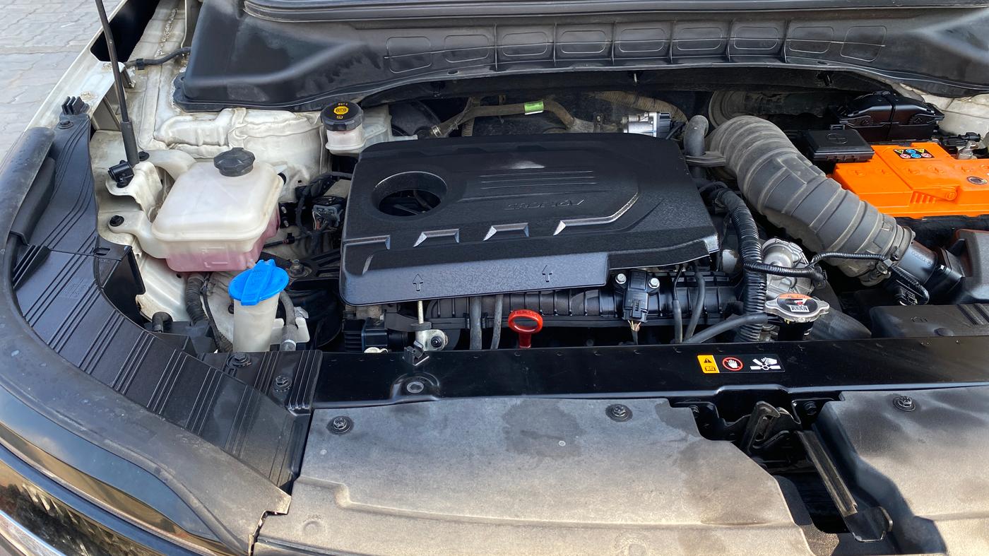 2022 KIA CARENS LUXURY PLUS 1.5 DIESEL AT 6 STR, Diesel, Automatic, 1,18,415 km, Engine View - Right