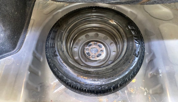 2017 Maruti Dzire VDI AMT, Diesel, Automatic, 55,651 km, Spare Tyre