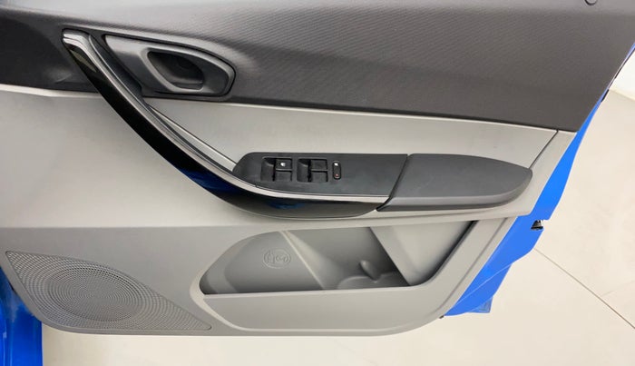 2020 Tata Tiago XT PETROL, Petrol, Manual, 38,200 km, Driver Side Door Panels Control