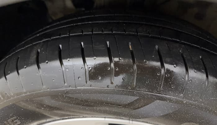 2020 Hyundai Creta E PLUS 1.6 PETROL, Petrol, Manual, 62,773 km, Left Front Tyre Tread