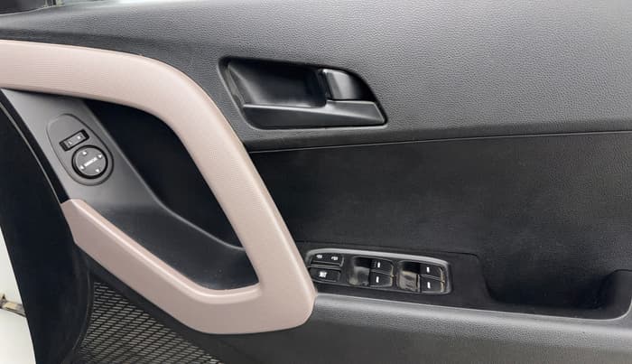 2020 Hyundai Creta E PLUS 1.6 PETROL, Petrol, Manual, 62,773 km, Driver Side Door Panels Control