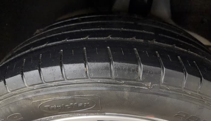 2020 Hyundai Creta E PLUS 1.6 PETROL, Petrol, Manual, 62,773 km, Left Rear Tyre Tread