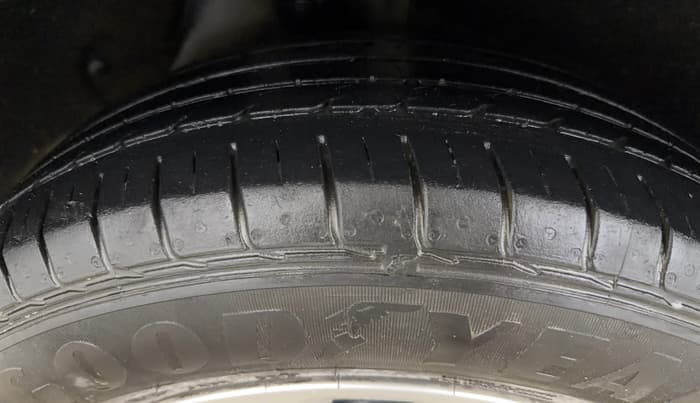 2020 Hyundai Creta E PLUS 1.6 PETROL, Petrol, Manual, 62,773 km, Right Rear Tyre Tread