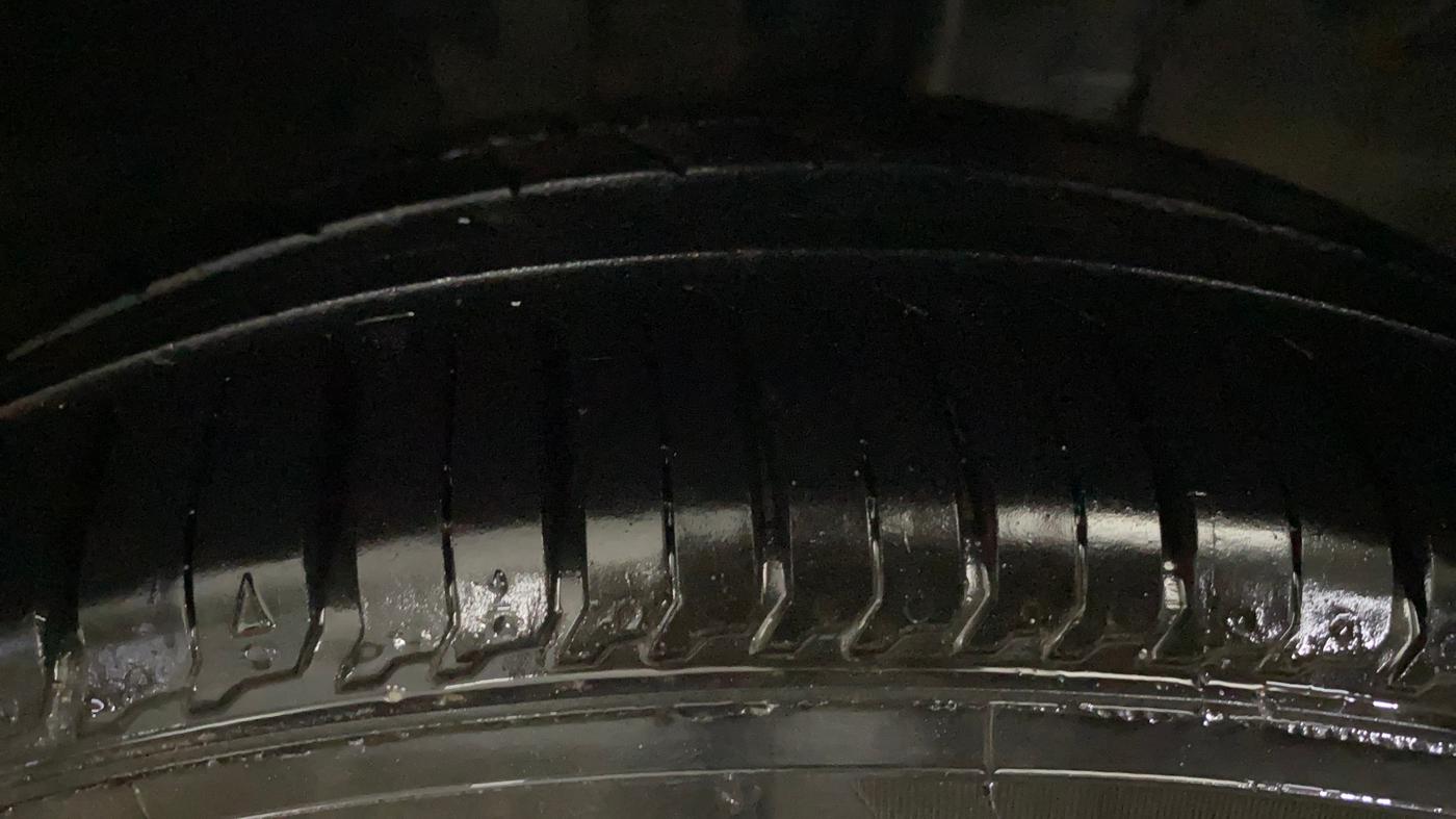2015 Toyota Etios G, Petrol, Manual, 41,922 km, Right Front Tyre Tread