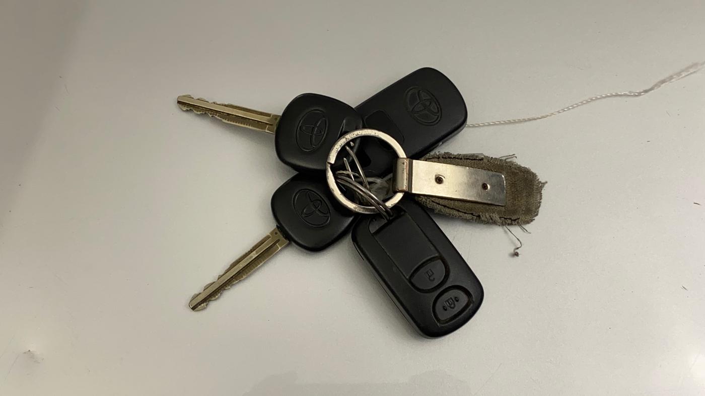 2015 Toyota Etios G, Petrol, Manual, 41,922 km, Key Close Up